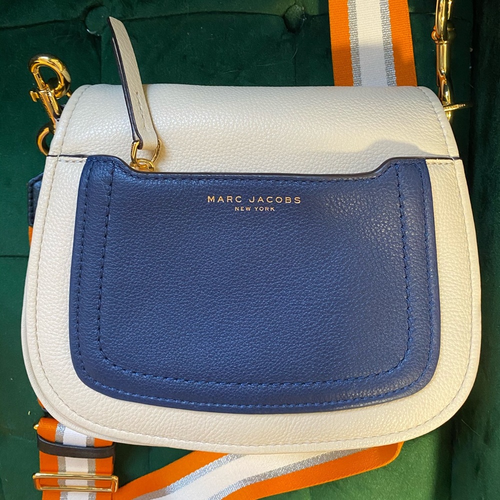 **Rare** Marc Jacobs empire city messenger bag